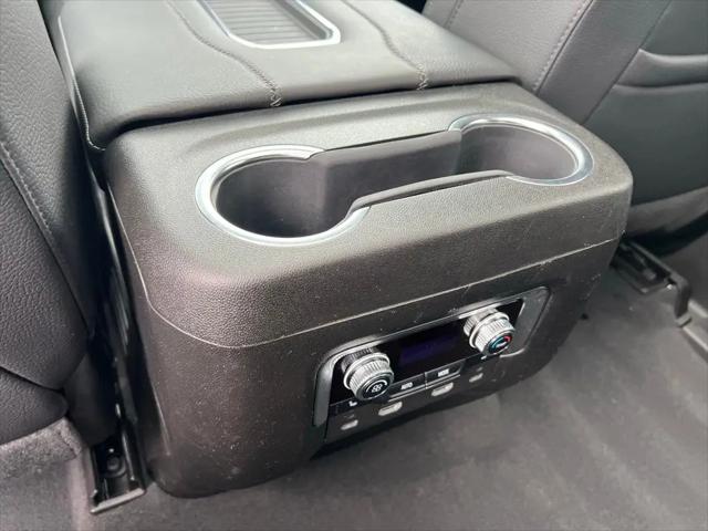 2024 GMC Yukon 4WD Denali