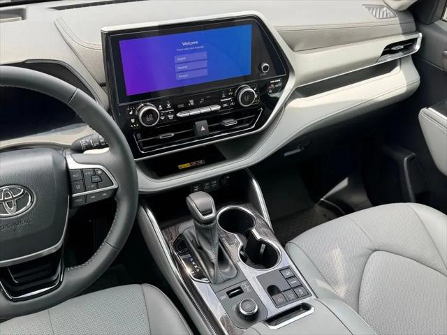 2026 Toyota Highlander Platinum