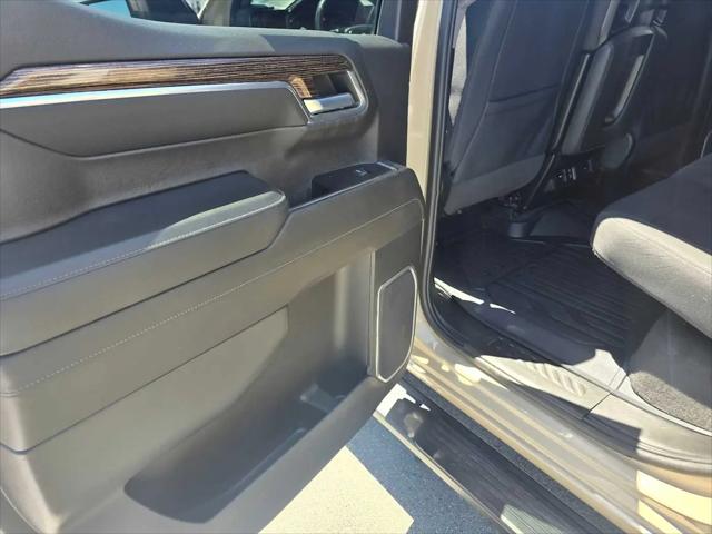 2022 GMC Sierra 1500 4WD Crew Cab Short Box Elevation