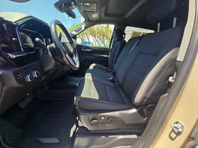 2022 GMC Sierra 1500 4WD Crew Cab Short Box Elevation