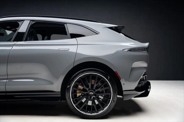 2023 Aston Martin DBX 707