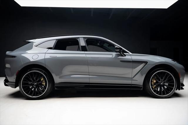 2023 Aston Martin DBX 707