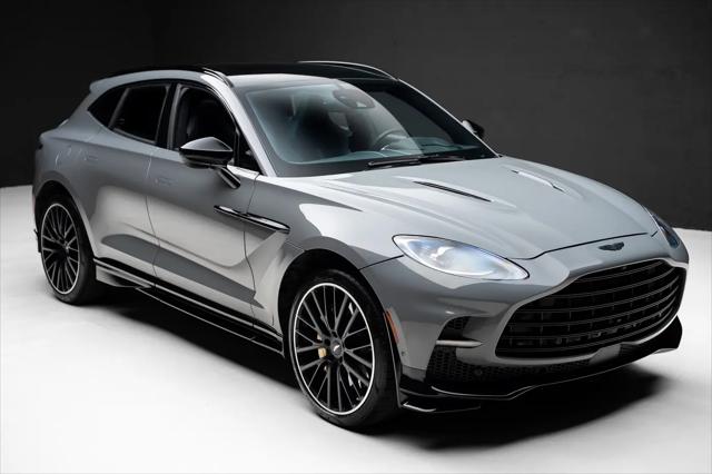 2023 Aston Martin DBX 707