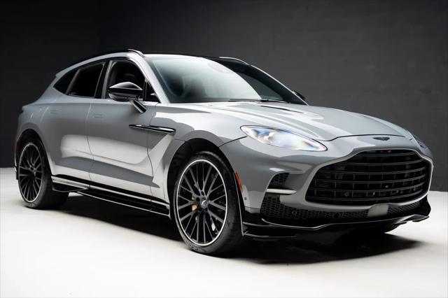 2023 Aston Martin DBX 707