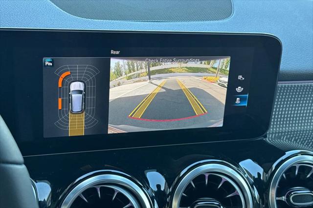 2023 Mercedes-Benz EQB 300 4MATIC