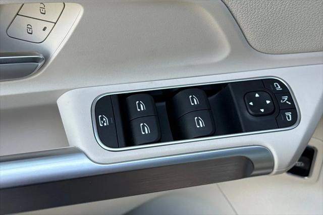 2023 Mercedes-Benz EQB 300 4MATIC