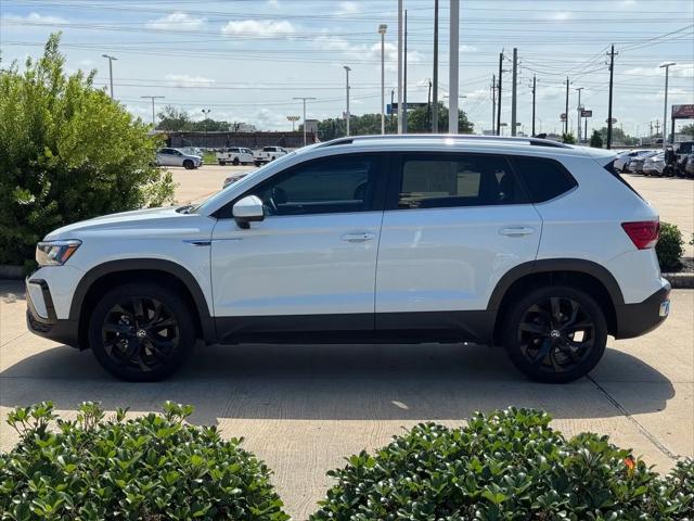 2024 Volkswagen Taos 1.5T SE