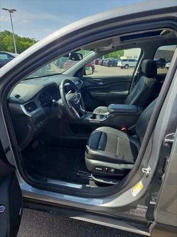 2023 GMC Acadia AWD SLT