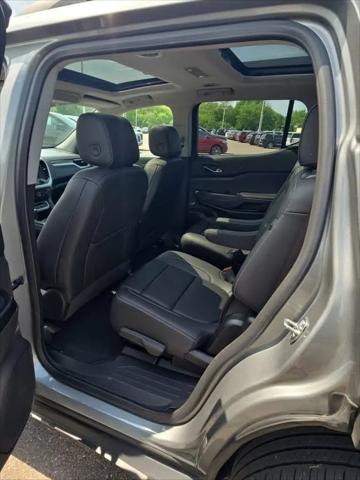 2023 GMC Acadia AWD SLT