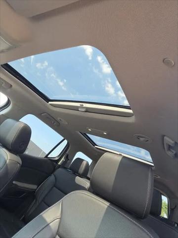 2023 GMC Acadia AWD SLT