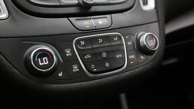 2021 Chevrolet Malibu FWD LT