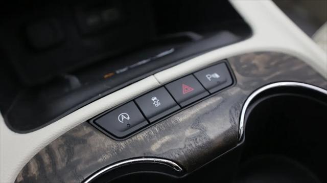 2020 GMC Acadia FWD Denali
