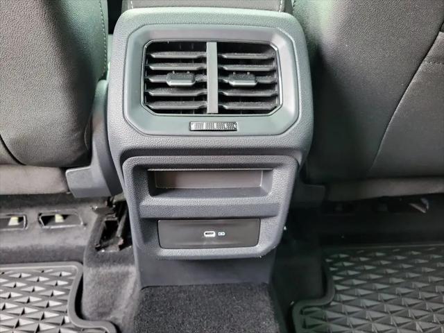 2024 Volkswagen Taos 1.5T SEL