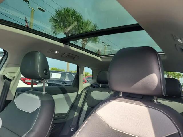 2024 Volkswagen Taos 1.5T SEL