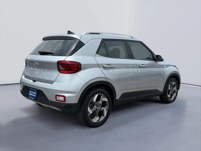 2022 Hyundai Venue SEL