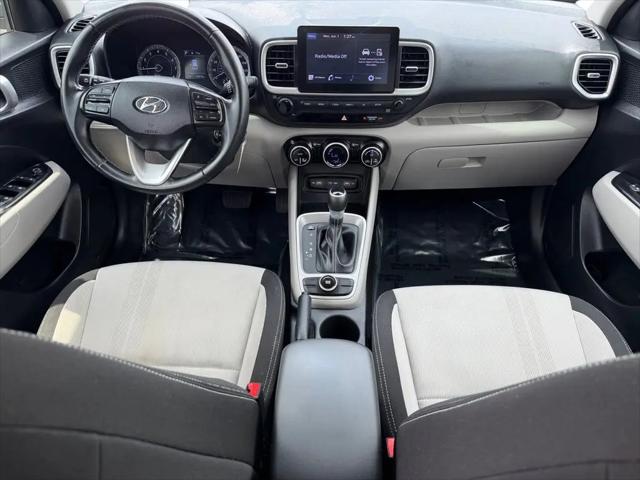 2022 Hyundai Venue SEL