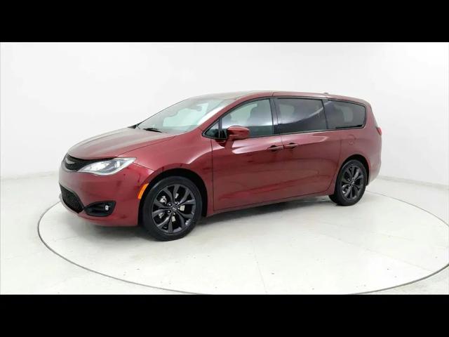 2018 Chrysler Pacifica Touring Plus for sale in Olive Branch, MS
