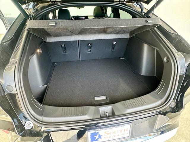 2026 Buick NV Sport Touring FWD