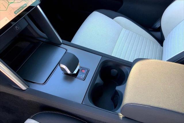 2025 Land Rover Discovery Sport S