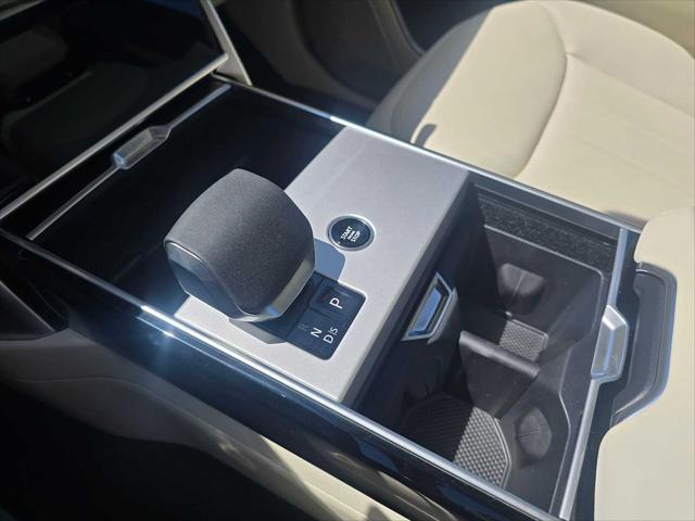 2026 Land Rover Range Rover P400 SE