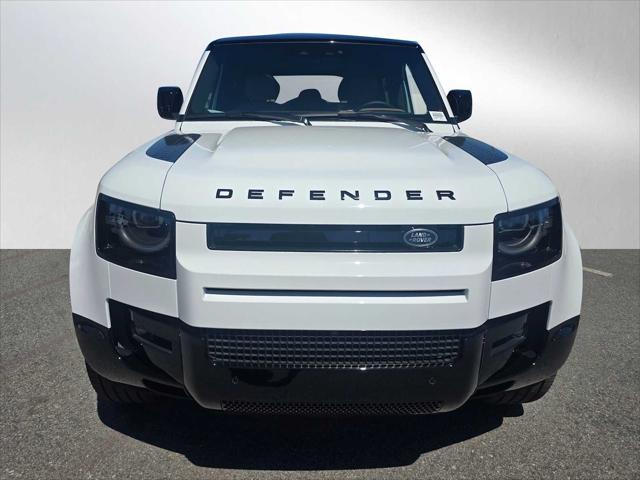 2026 Land Rover Defender P525 V8