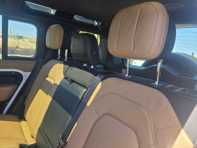 2026 Land Rover Defender P525 V8