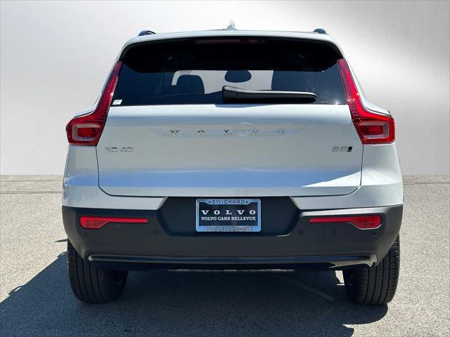 2026 Volvo XC40 Plus, B5 AWD Gas (mild hybrid), Dark
