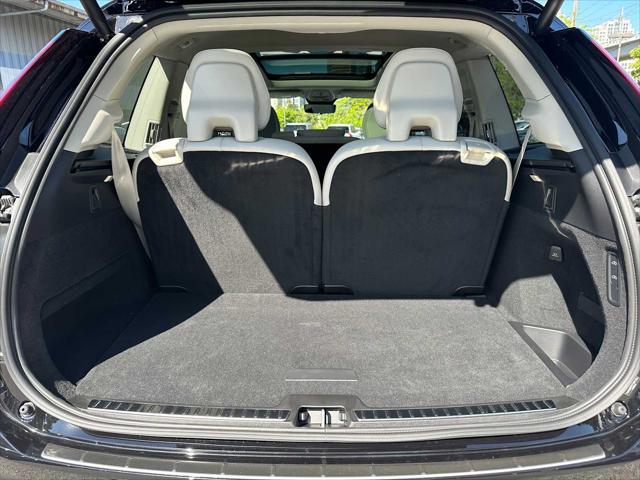 2026 Volvo XC90 Plug-In Hybrid Ultra Dark Theme, T8 AWD, Electric/Gasoline, 7 Seats