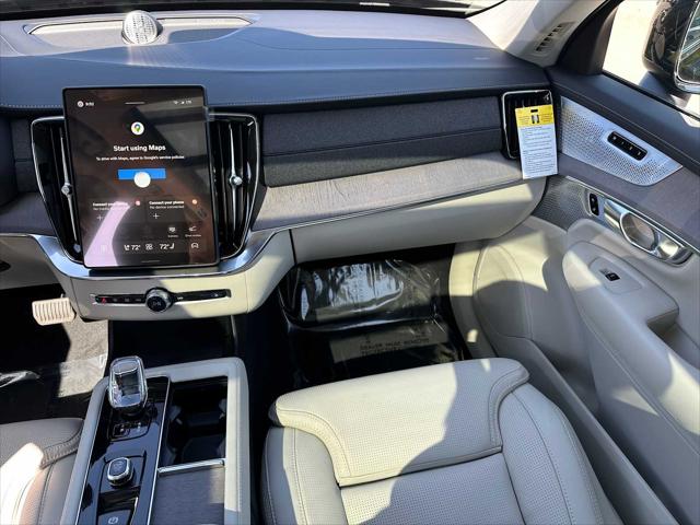 2026 Volvo XC90 Plug-In Hybrid Ultra Dark Theme, T8 AWD, Electric/Gasoline, 7 Seats