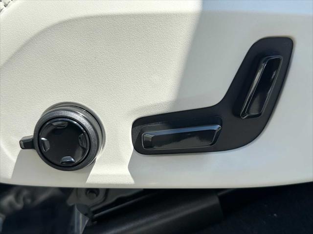 2026 Volvo XC90 Plug-In Hybrid Ultra Dark Theme, T8 AWD, Electric/Gasoline, 7 Seats