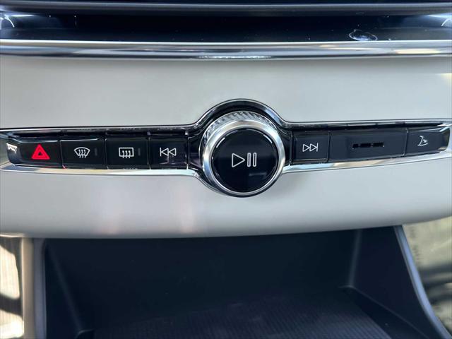 2026 Volvo XC90 Plug-In Hybrid Ultra Dark Theme, T8 AWD, Electric/Gasoline, 7 Seats