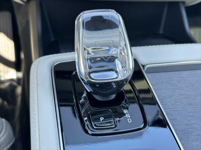 2026 Volvo XC90 Plug-In Hybrid Ultra Dark Theme, T8 AWD, Electric/Gasoline, 7 Seats
