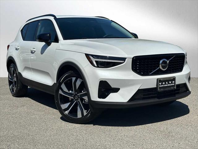 2026 Volvo XC40 Plus, B5 AWD Gas (mild hybrid), Dark for sale in Bellevue, WA