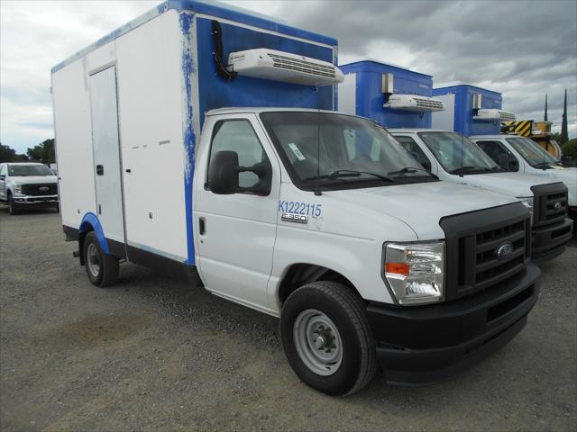 2023 Ford E-350 Cutaway Vinyl