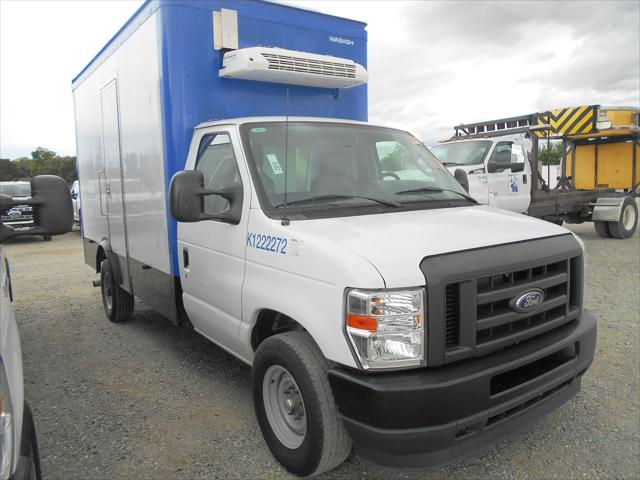 2024 Ford E-350 Cutaway Vinyl