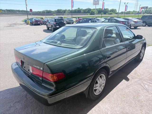 2001 Toyota Camry LE V6