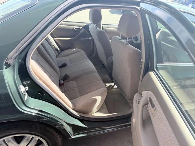 2001 Toyota Camry LE V6