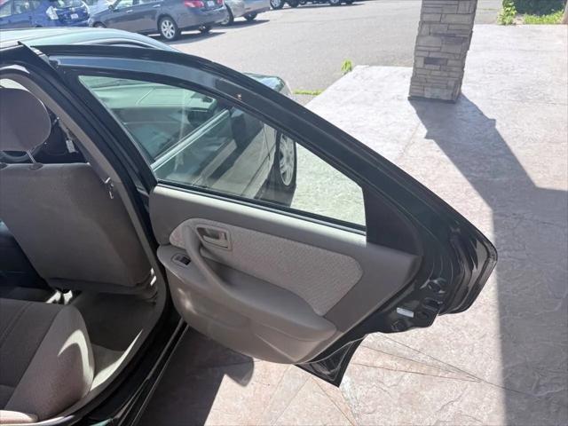 2001 Toyota Camry LE V6