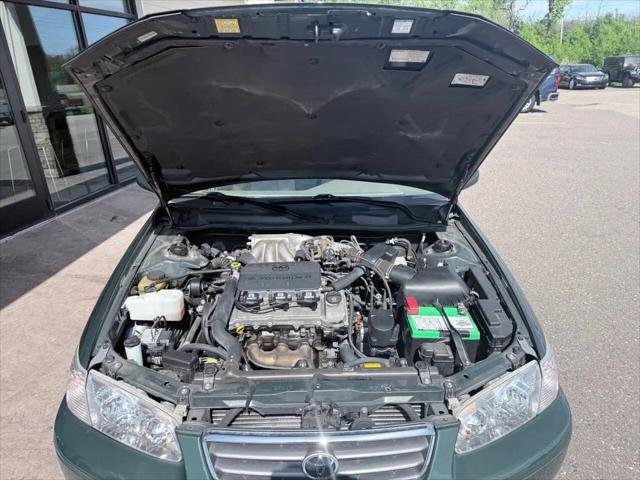 2001 Toyota Camry LE V6