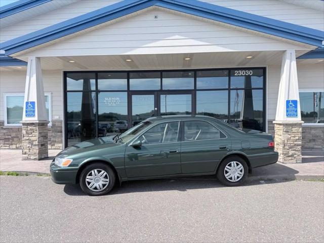 2001 Toyota Camry LE V6 for sale in Loretto, MN
