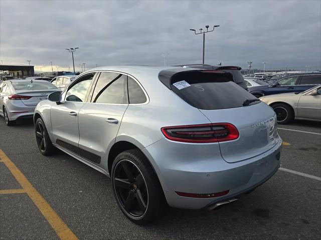 2016 Porsche Macan Turbo