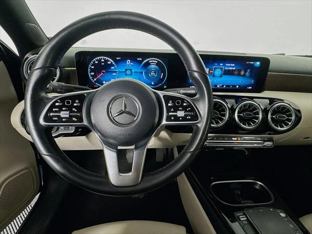 2022 Mercedes-Benz A 220 A 220