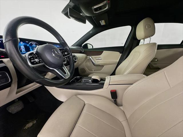 2022 Mercedes-Benz A 220 A 220