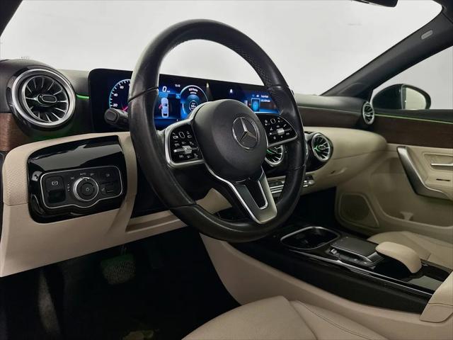 2022 Mercedes-Benz A 220 A 220