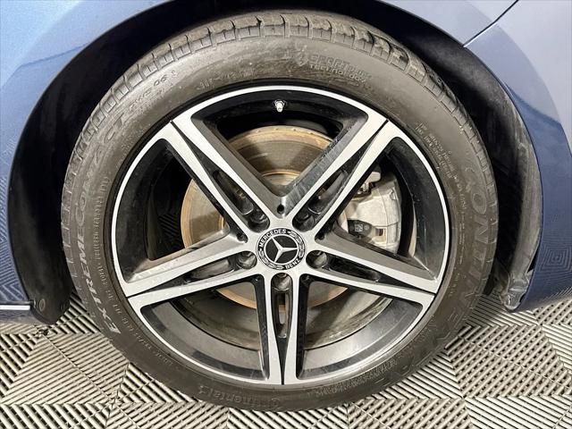 2022 Mercedes-Benz A 220 A 220