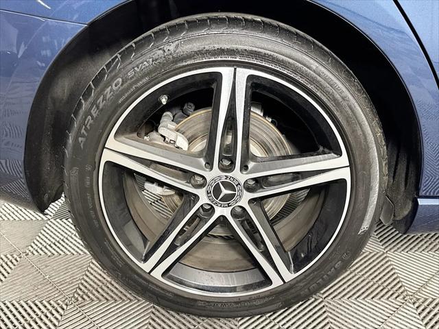 2022 Mercedes-Benz A 220 A 220