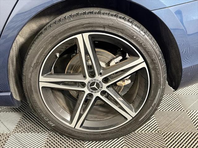 2022 Mercedes-Benz A 220 A 220