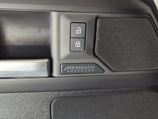 2026 Land Rover Defender P400 X-Dynamic SE