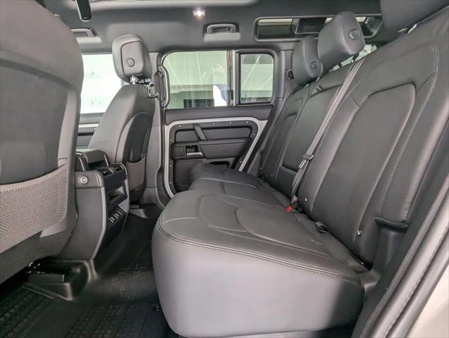 2026 Land Rover Defender P400 X-Dynamic SE
