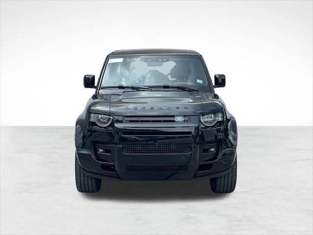 2025 Land Rover Defender 110 P525 V8